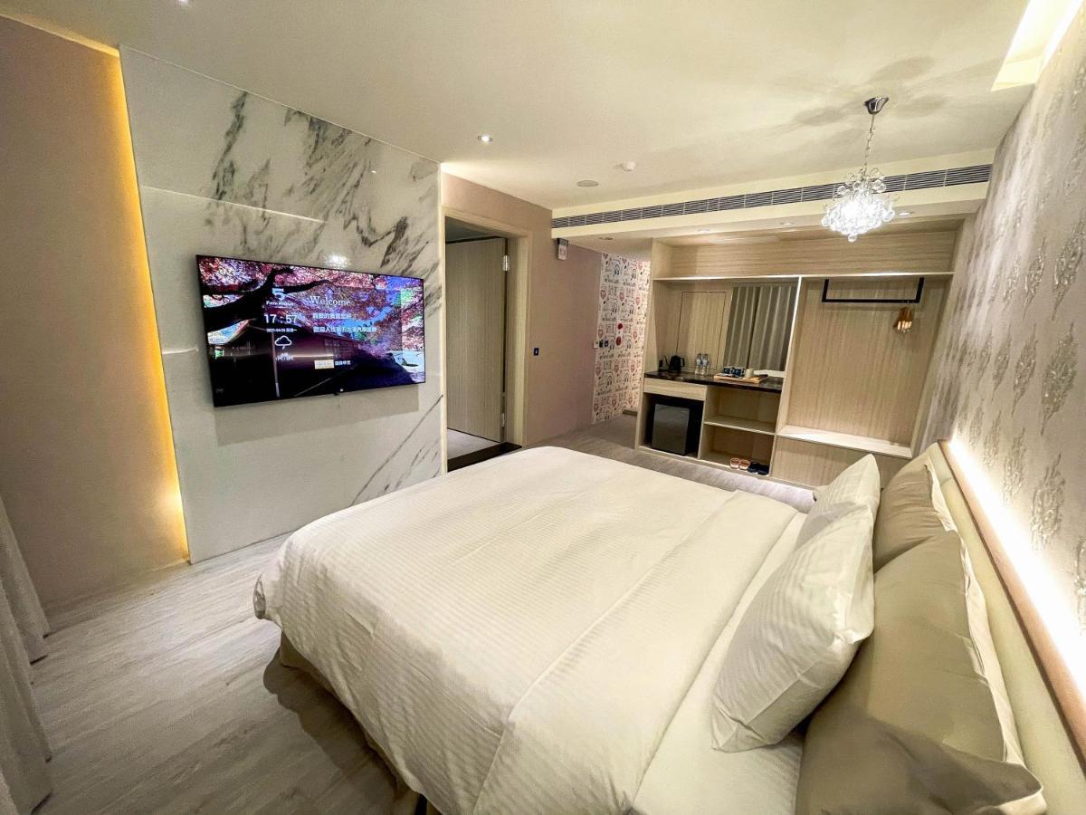 Fifth Avenue Motel Тайджун Екстериор снимка
