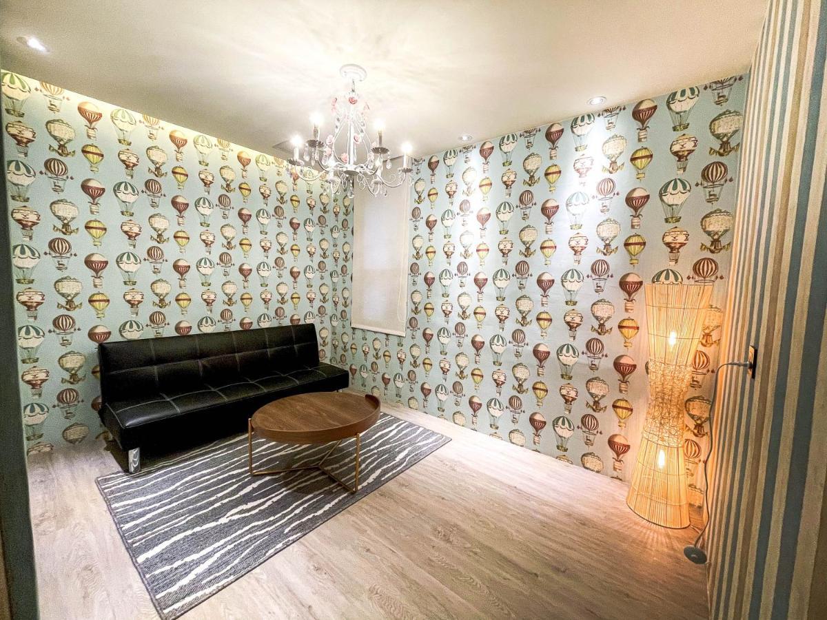 Fifth Avenue Motel Тайджун Екстериор снимка